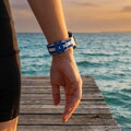 Cubenest Prémiový sportovní řemínek na Garmin Watch QuickFit 22 mm bílo-modrý