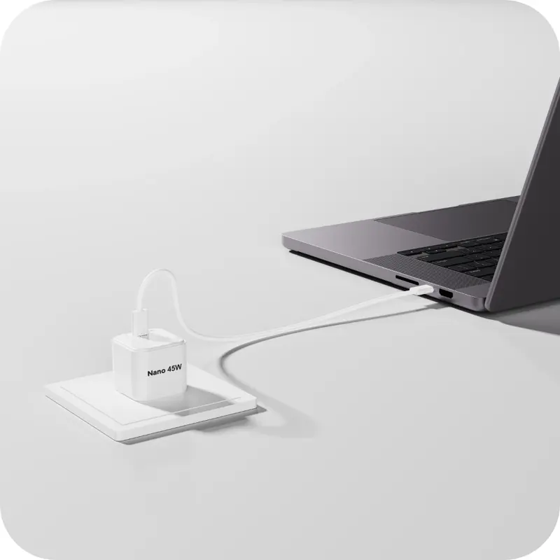 Nano adaptér USB-C 45W