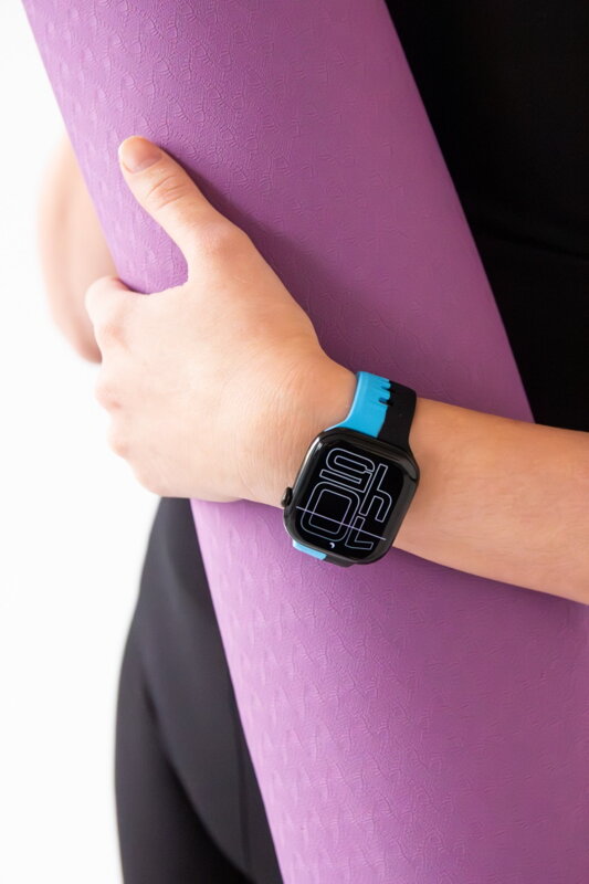 Cubenest Prémiový sportovní řemínek na Apple Watch černo-modrý
