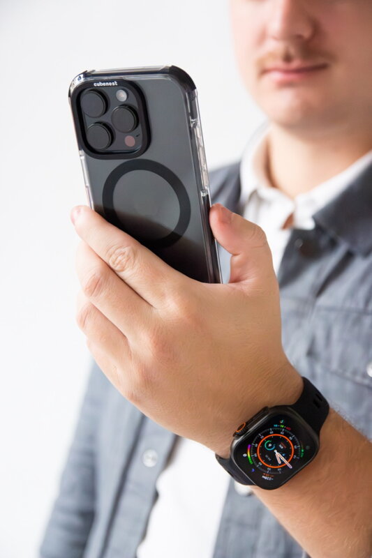 Cubenest Prémiový sportovní řemínek na Apple Watch černý
