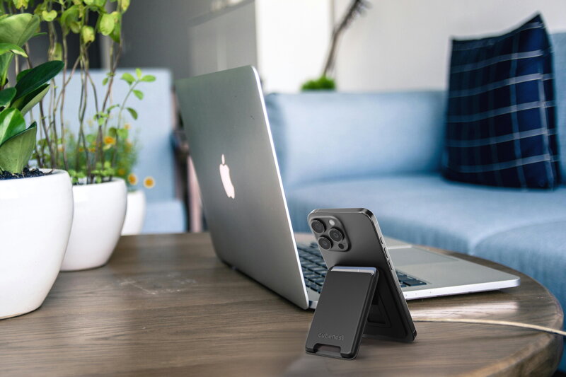 Cubenest Prémiová magnetická peněženka a stojan WT01S černá